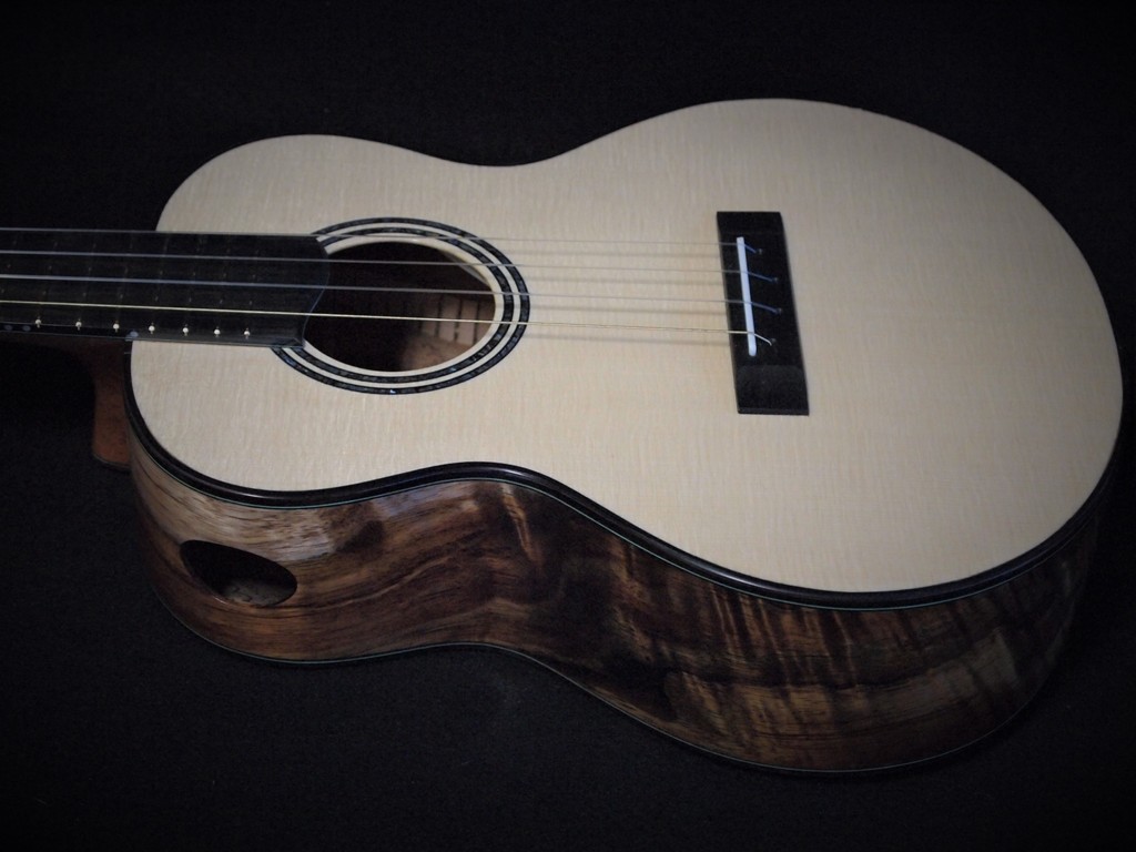 luna moth tenor ukulele