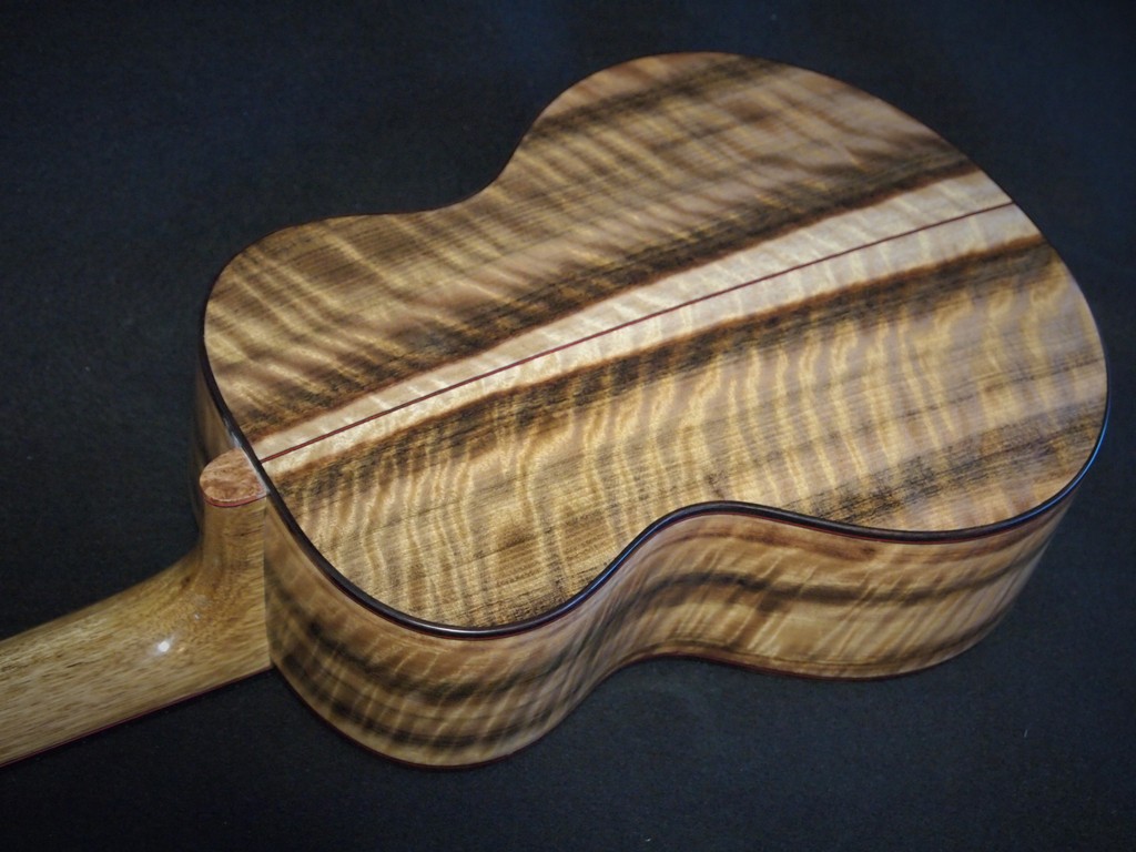 ancient spruce and myrtle super tenor ukulele
