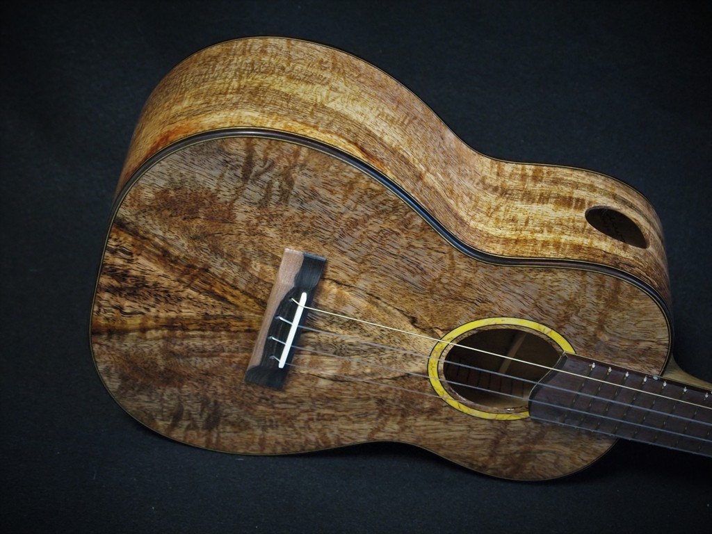 sweet mango tenor ukulele