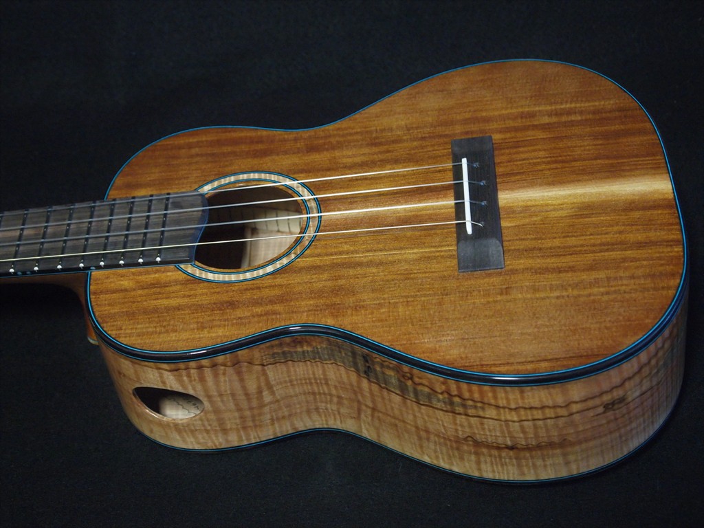 earthtone cedar and ambrosia maple tenor ukulele
