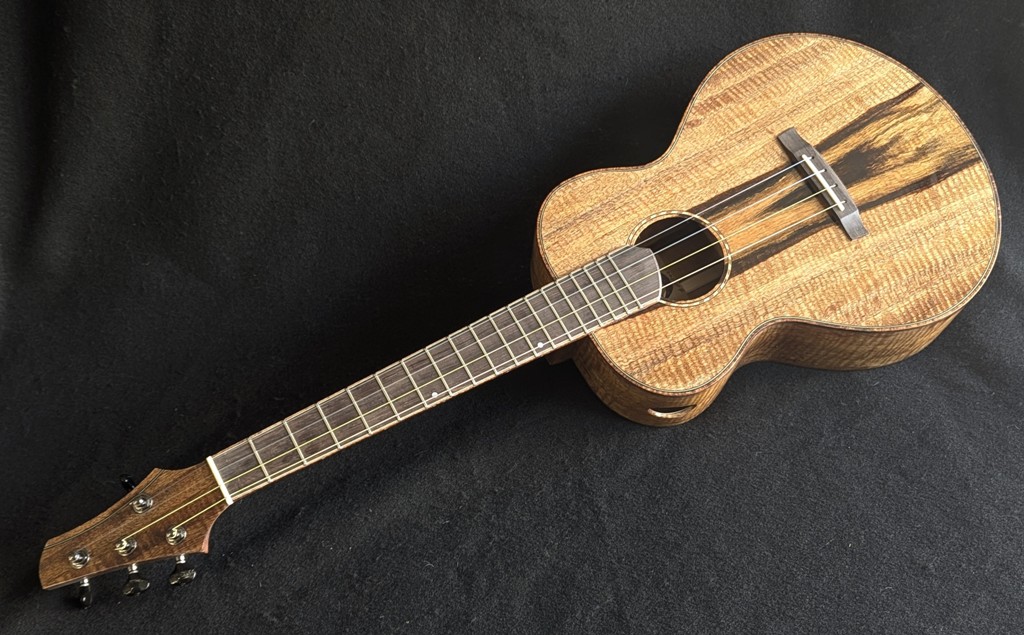 Curly Mango Baritone Ukulele