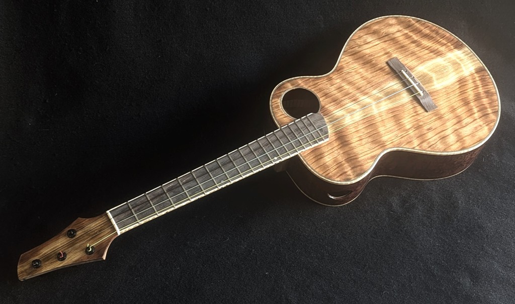 Sugi Baritone Custom Ukulele