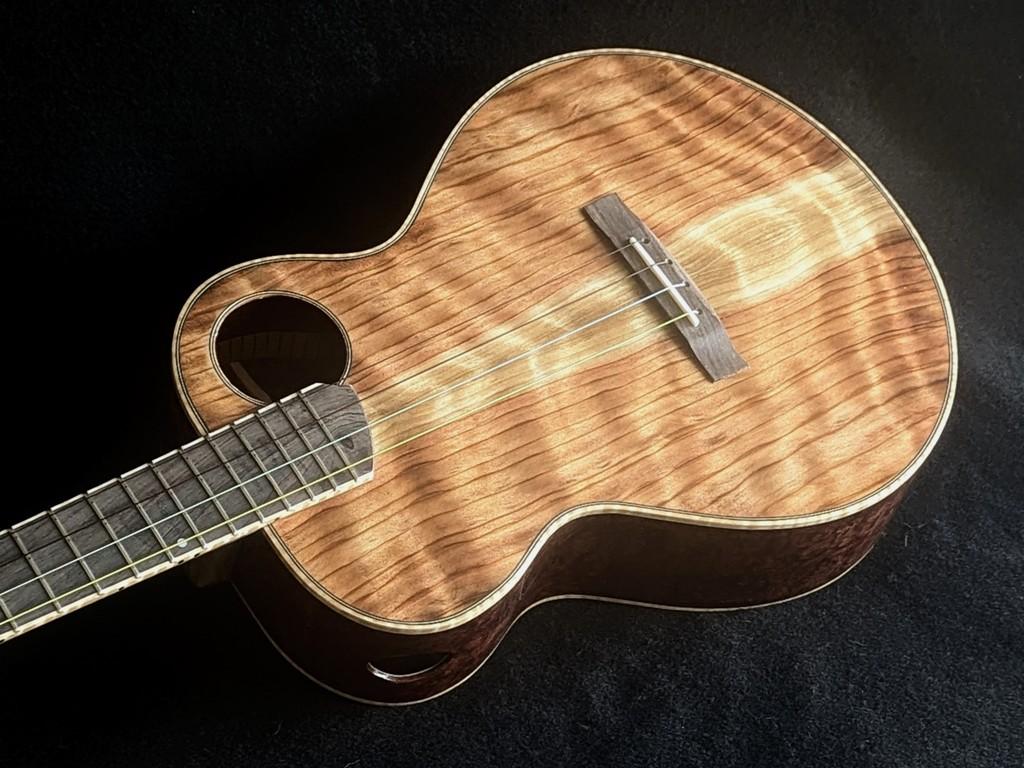 Sugi Bubinga Baritone Ukulele