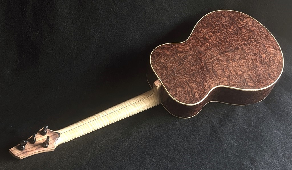 Sugi Bubinga Baritone Ukulele